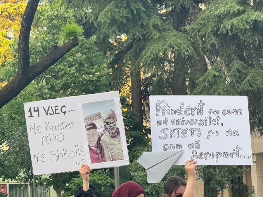 “Banda 3+1”, “Tradhtar kombi”, “A kena shtet apo